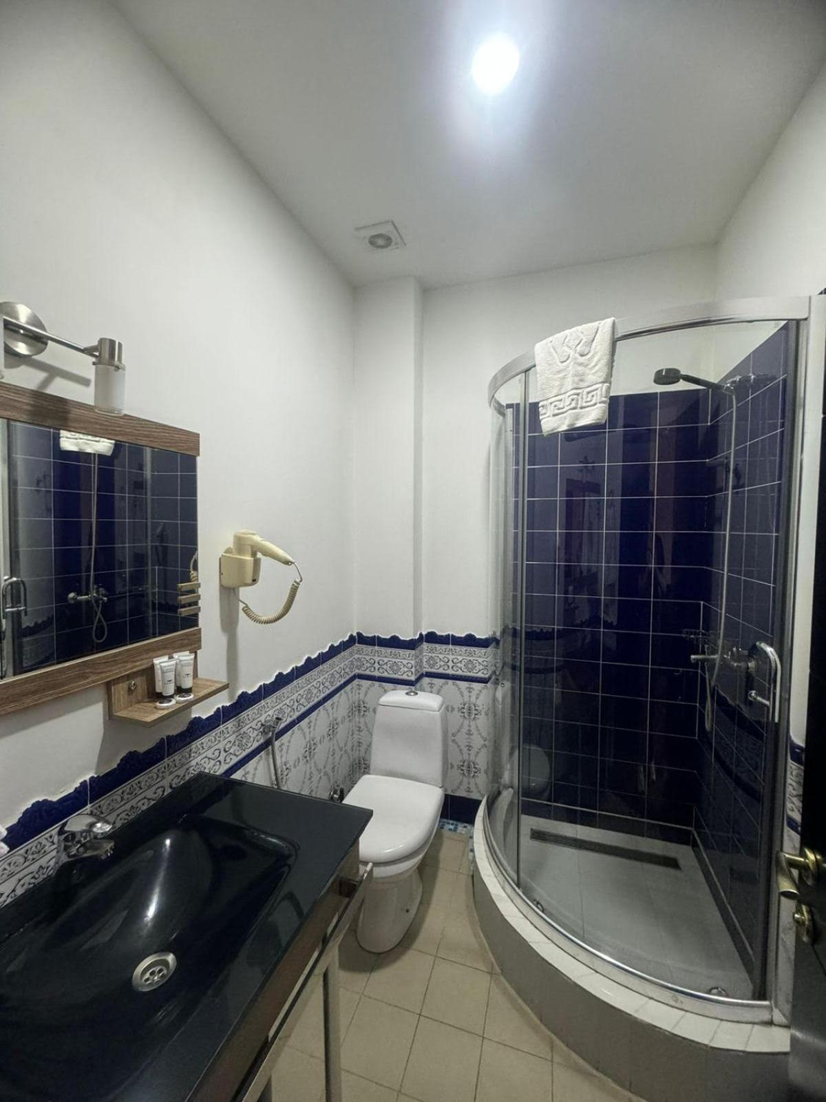 Hotel Beka Palace Тбилиси Экстерьер фото