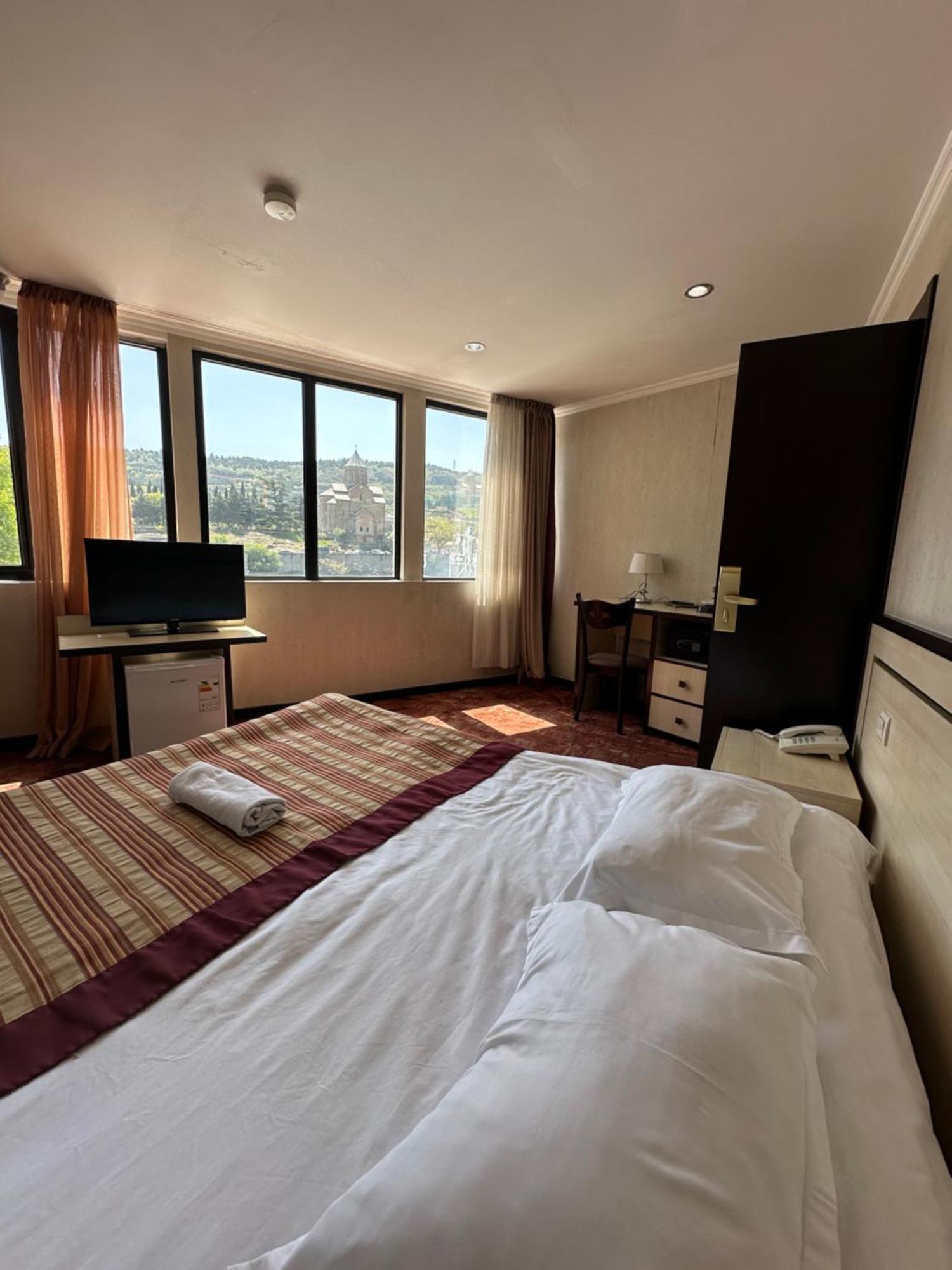 Hotel Beka Palace Тбилиси Экстерьер фото